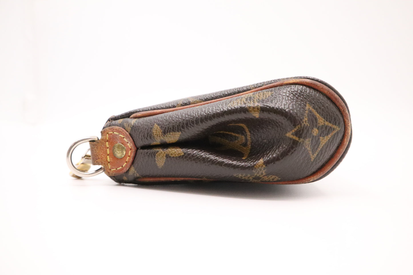 Louis Vuitton Eva Clutch in Monogram Canvas