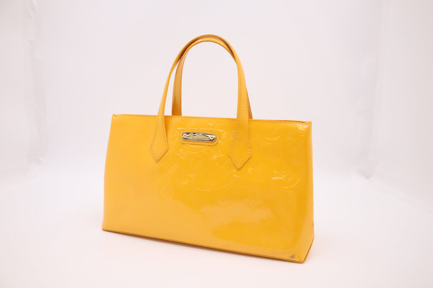 Louis Vuitton Wilshire PM in Yellow Vernis Leather