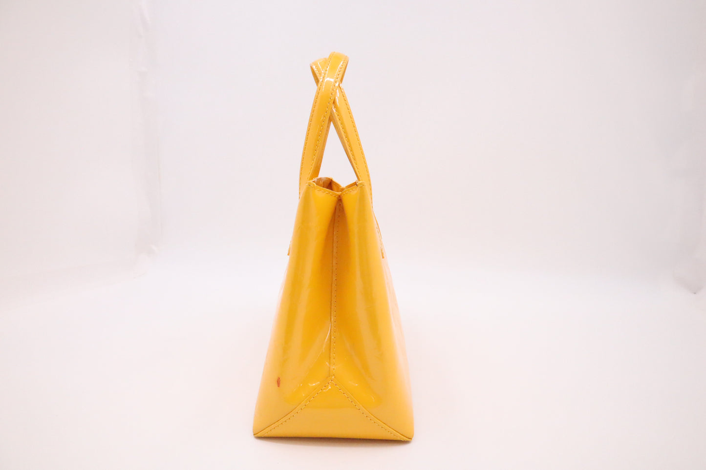 Louis Vuitton Wilshire PM in Yellow Vernis Leather