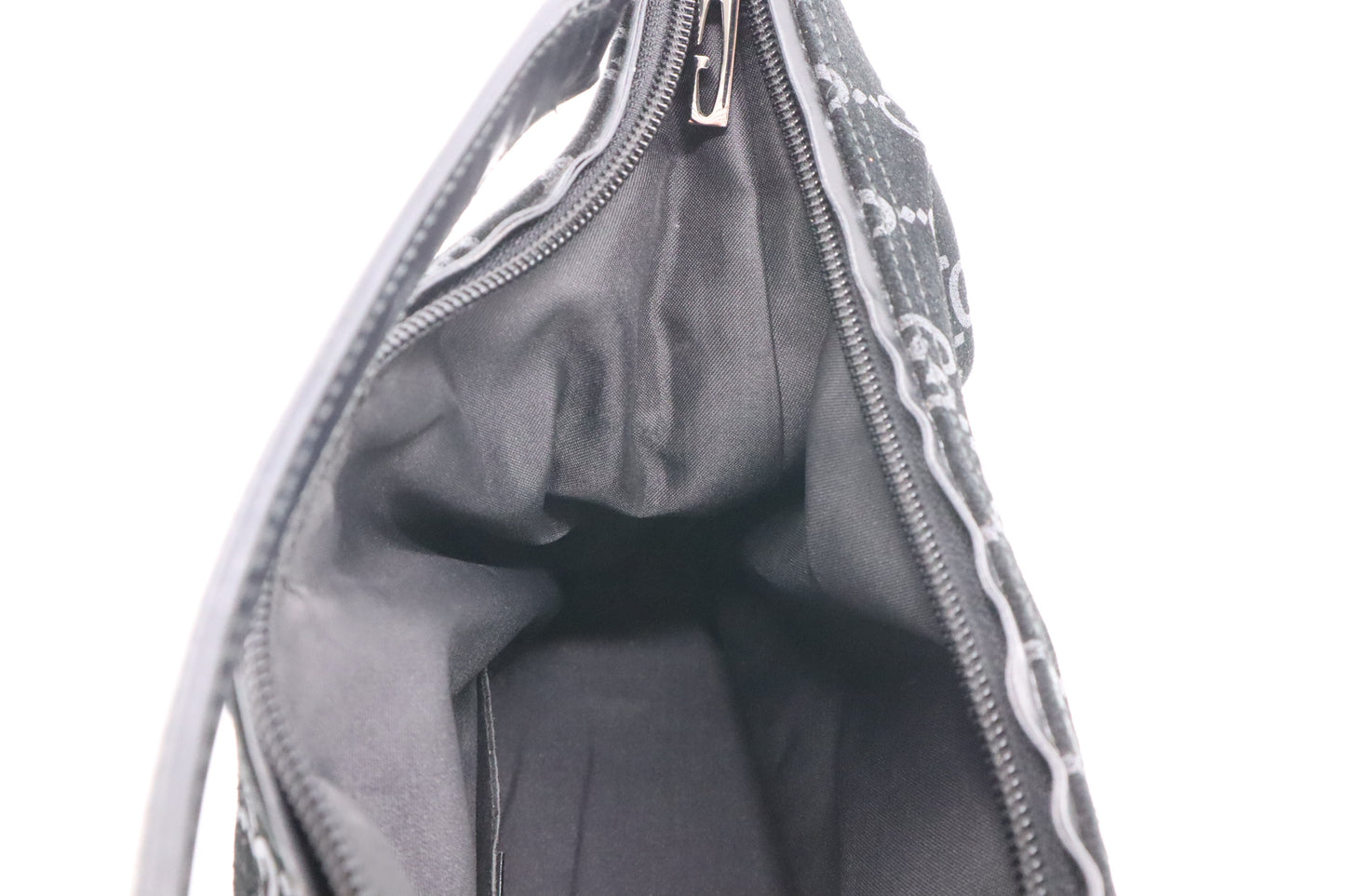 Gucci Shoulder Bag in Black GG Suede