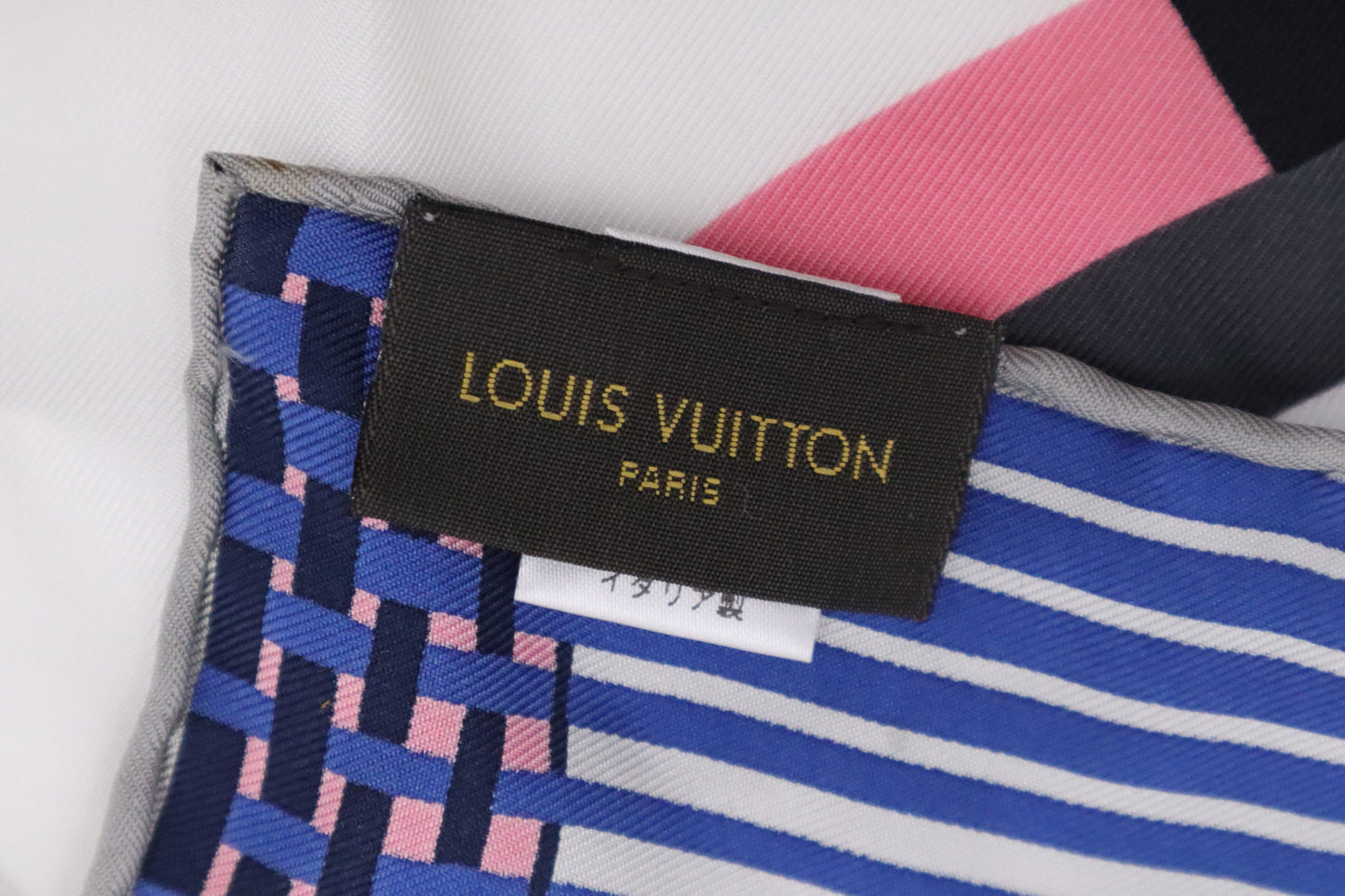 Louis Vuitton Scarf in Silk