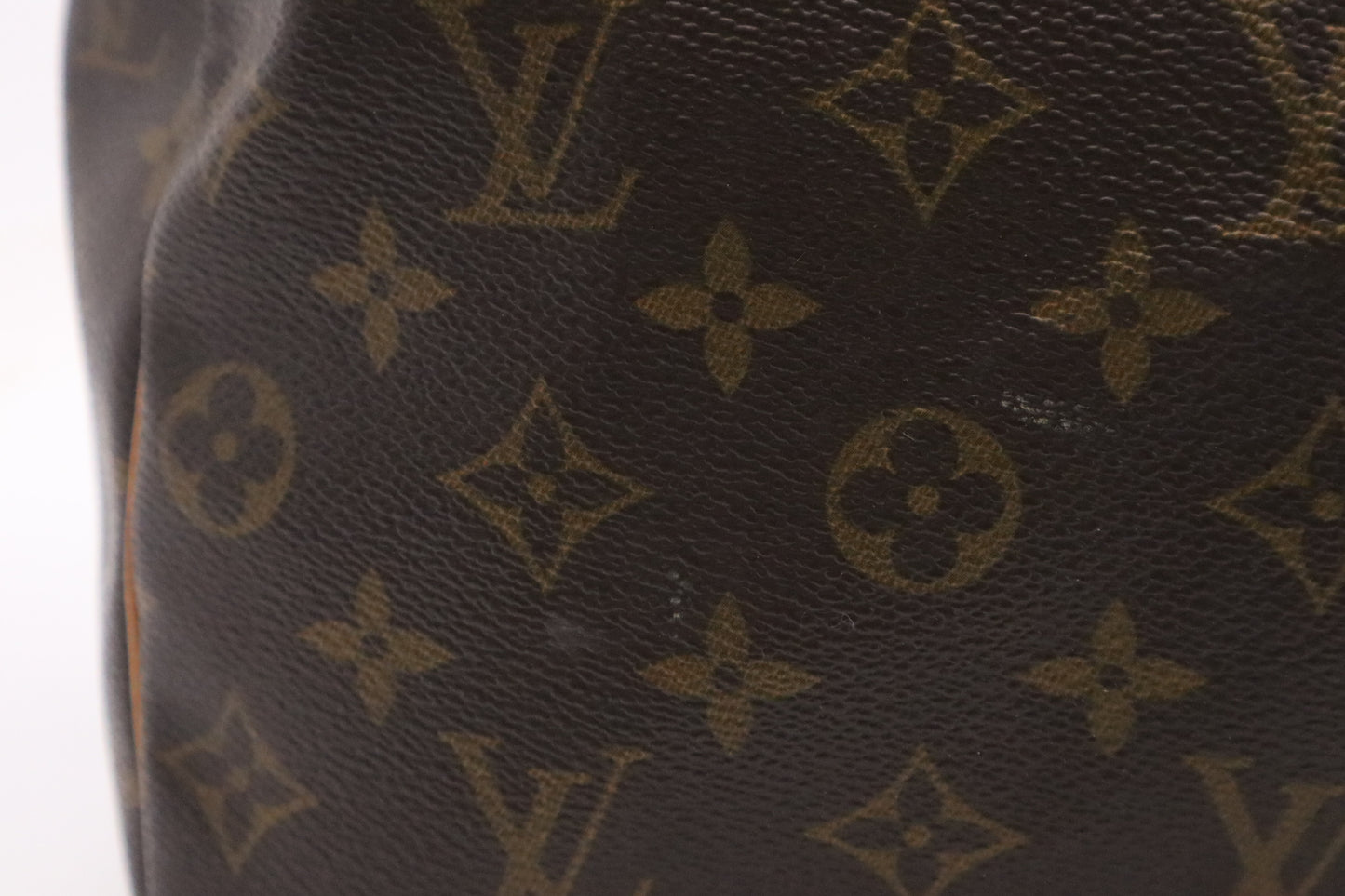 Louis Vuitton Keepall 50 in Monogram Canvas