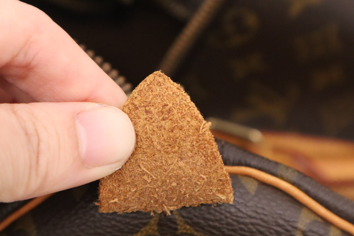 Louis Vuitton Keepall 50 in Monogram Canvas
