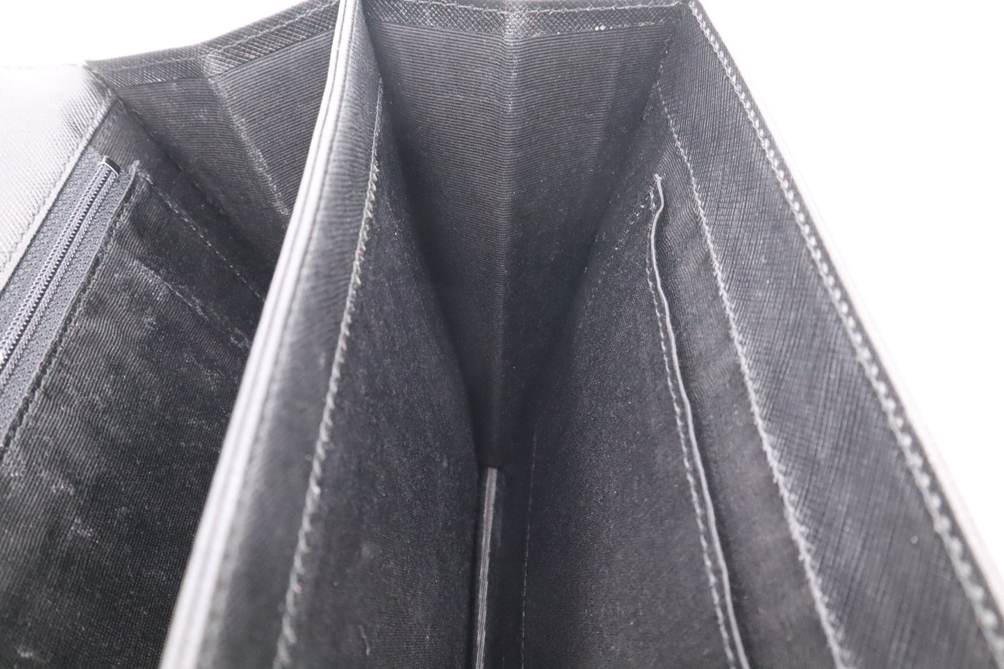 YSL Saint Laurent Shoulder Bag in Black Leather