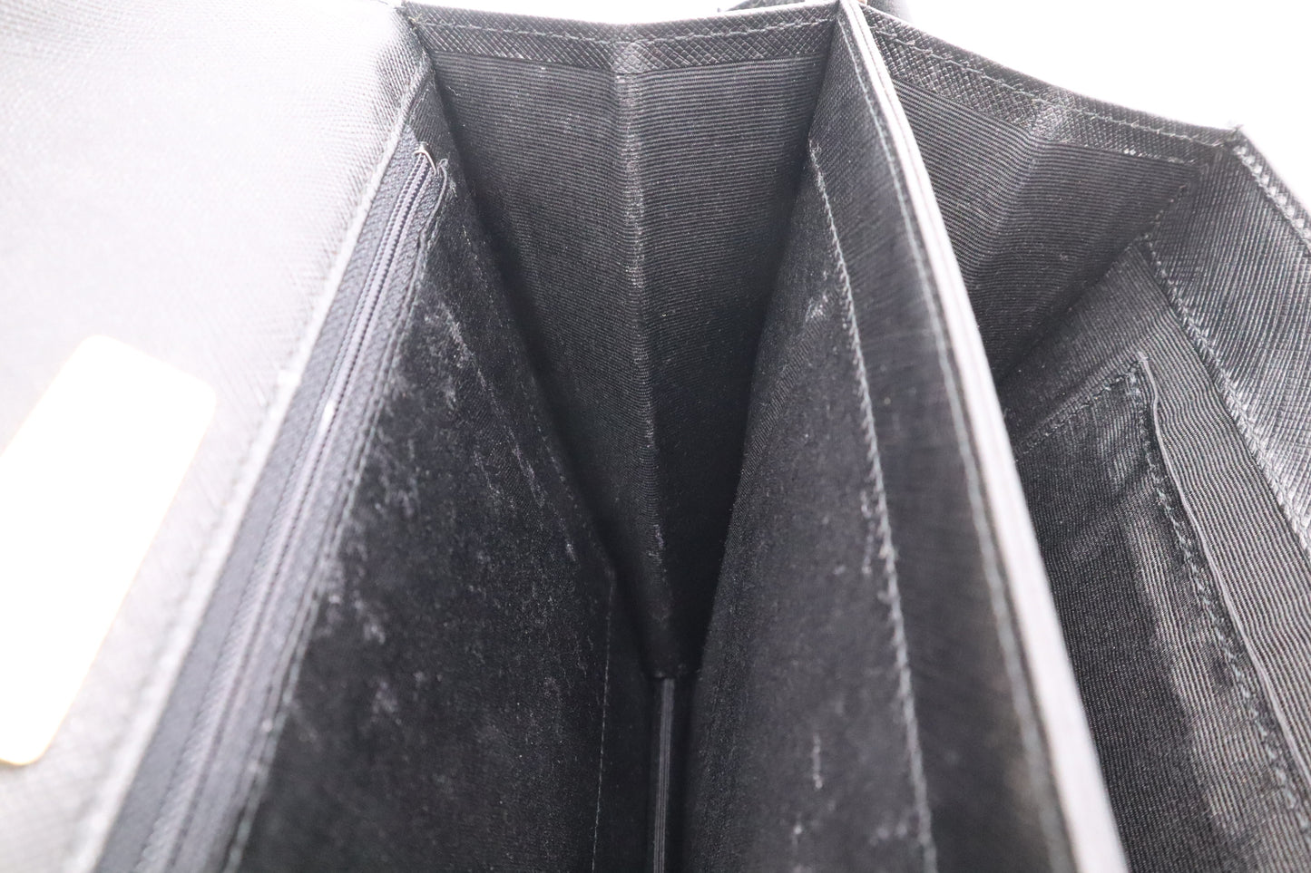 YSL Saint Laurent Shoulder Bag in Black Leather