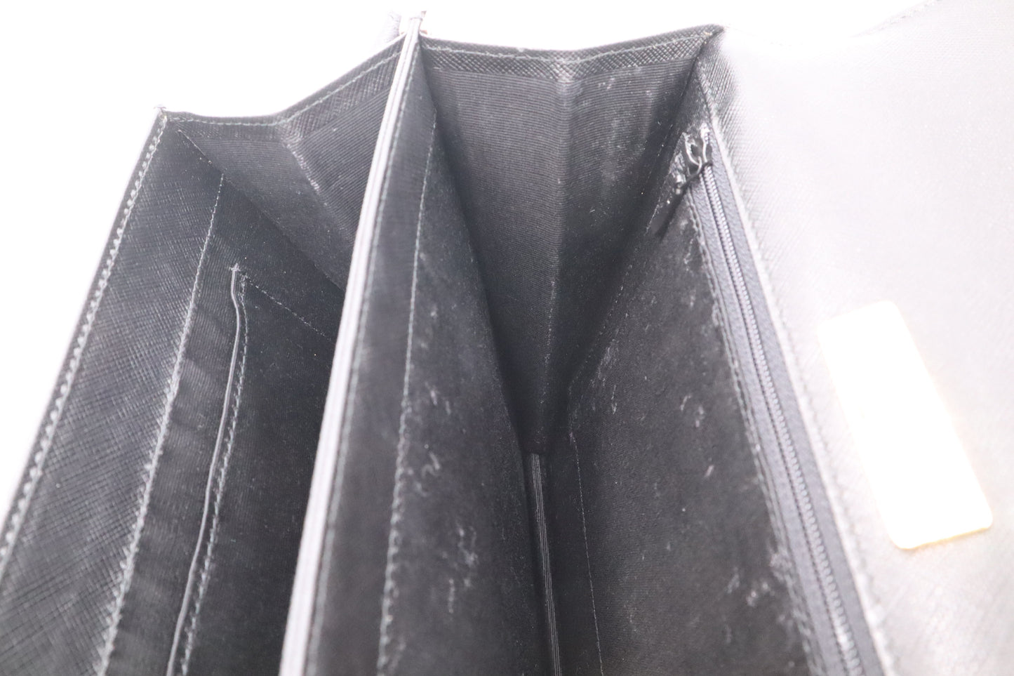 YSL Saint Laurent Shoulder Bag in Black Leather