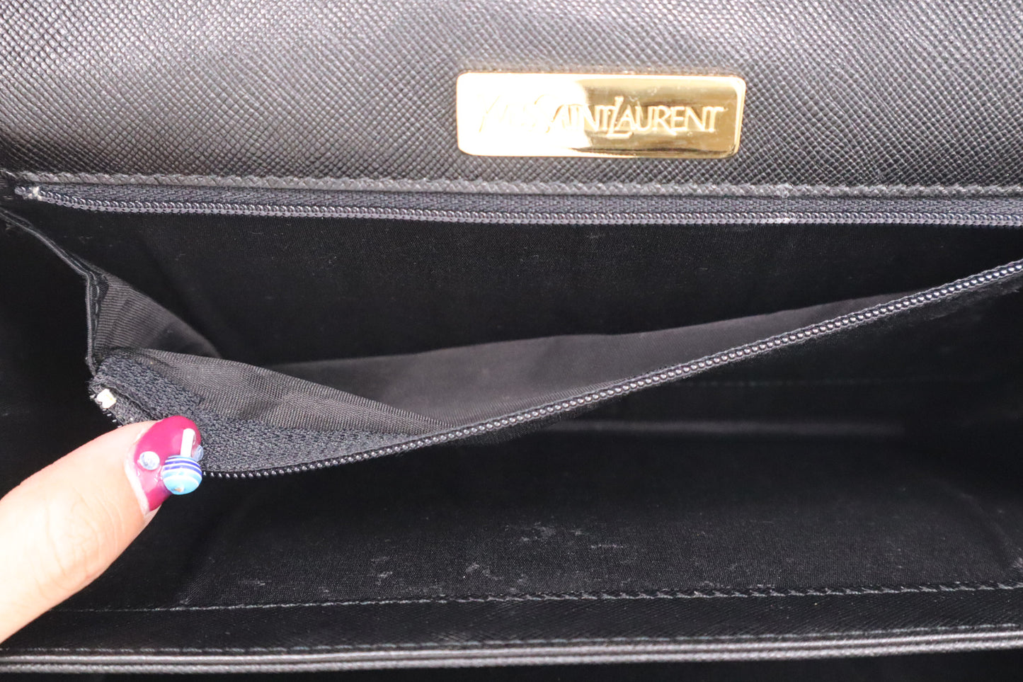 YSL Saint Laurent Shoulder Bag in Black Leather