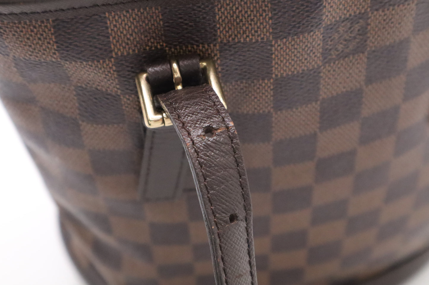Louis Vuitton Marais in Damier Ebene Canvas