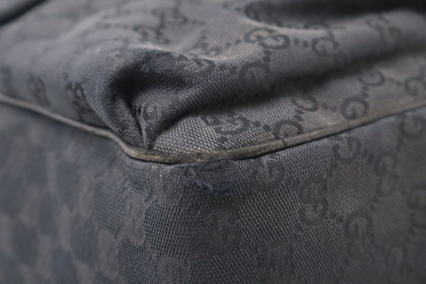 Gucci Shoulder Bag in Black GG Canvas