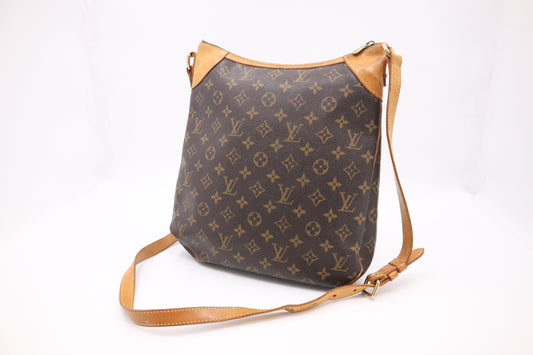 Louis Vuitton Odeon MM in Monogram Canvas