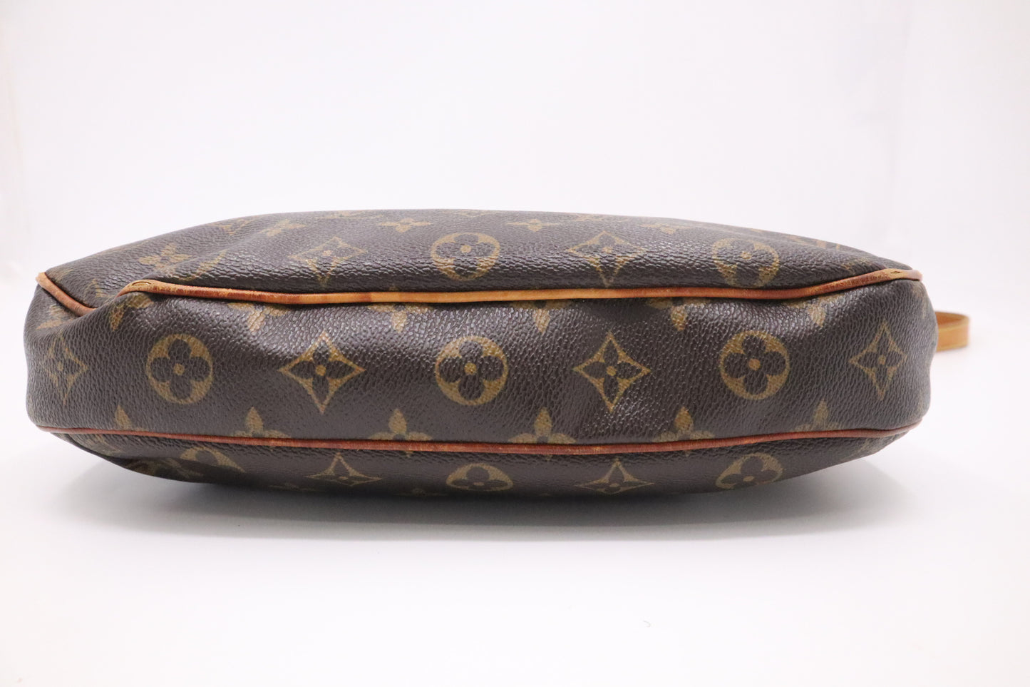Louis Vuitton Odeon MM in Monogram Canvas