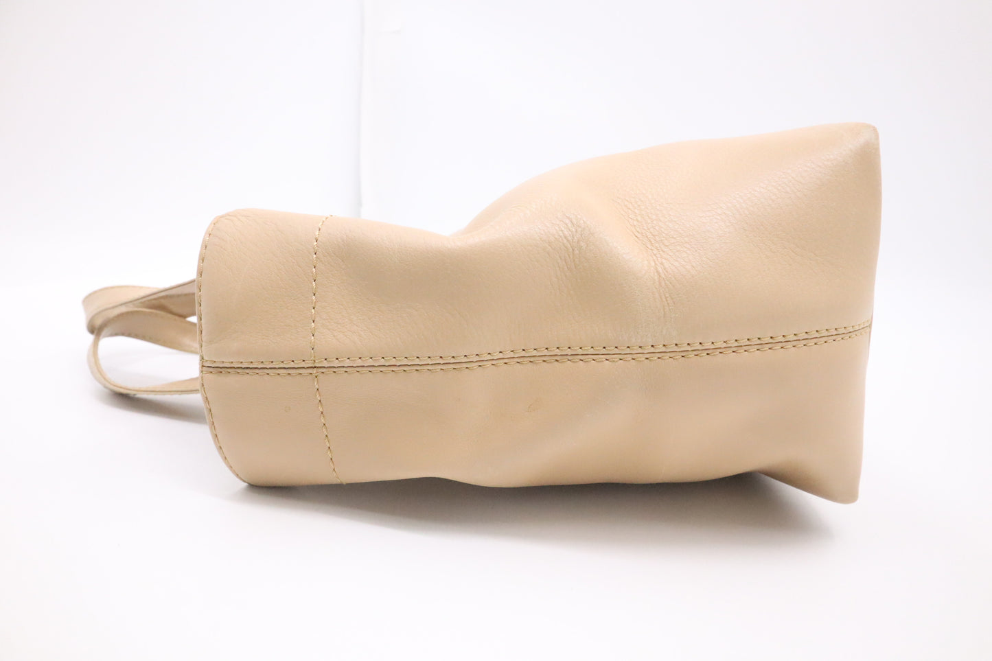Chanel Handbag in Beige Leather