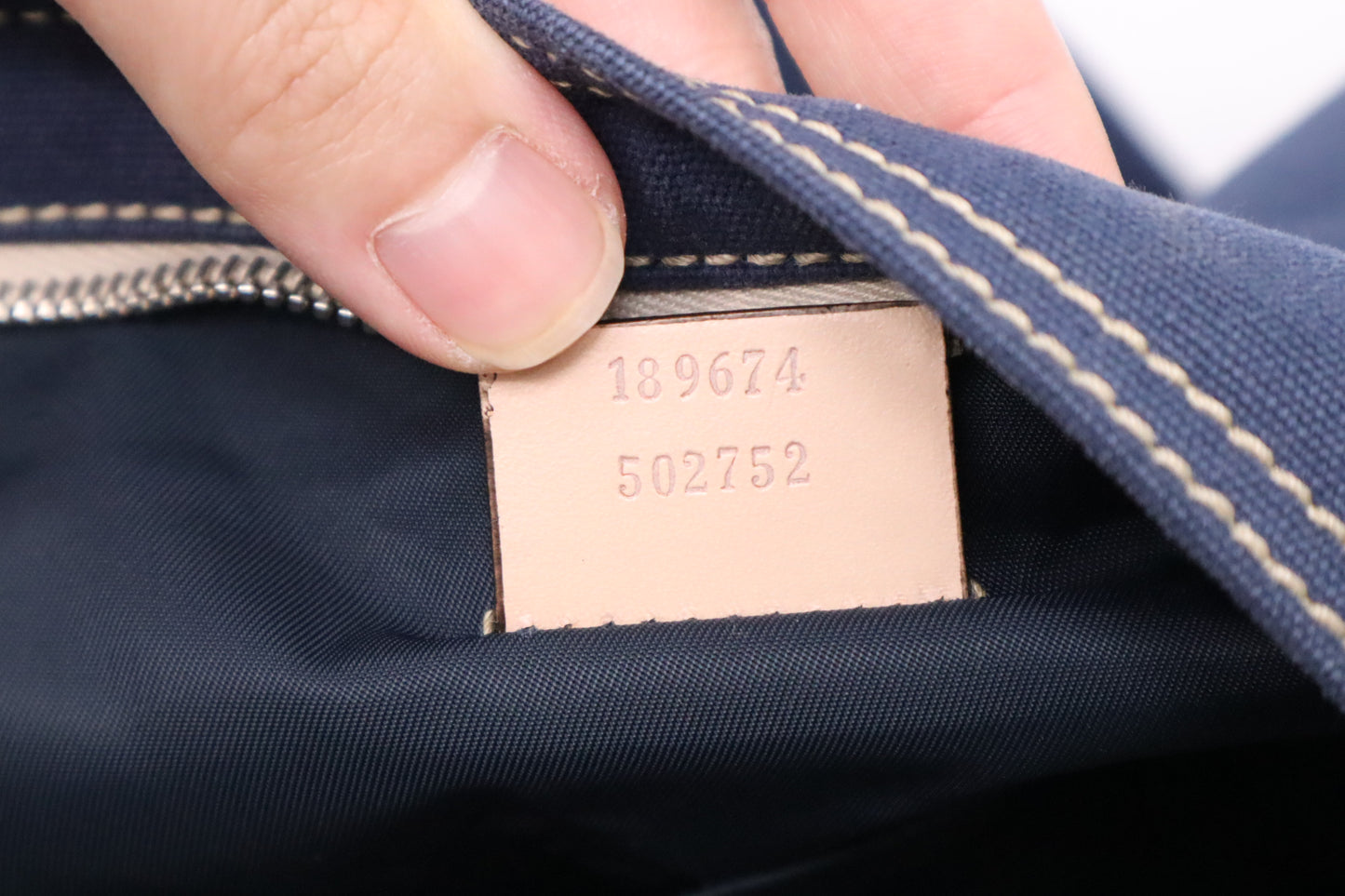Gucci Sherry Shoulder Bag in Navy Blue Canvas