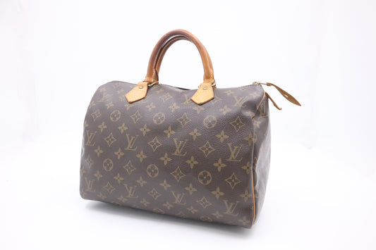 Louis Vuitton Speedy 30 in Monogram Canvas