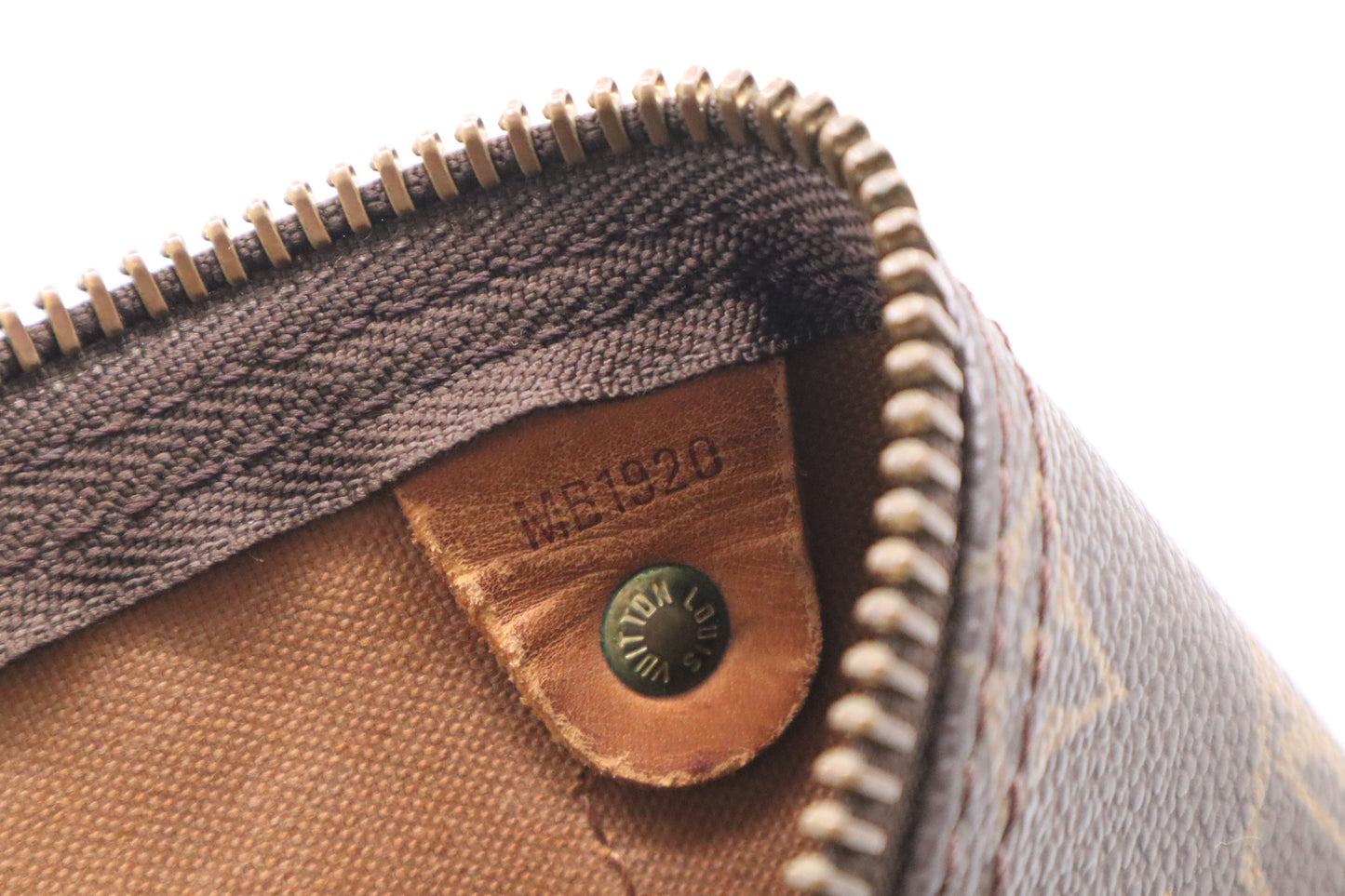 Louis Vuitton Keepall 50 in Monogram Canvas