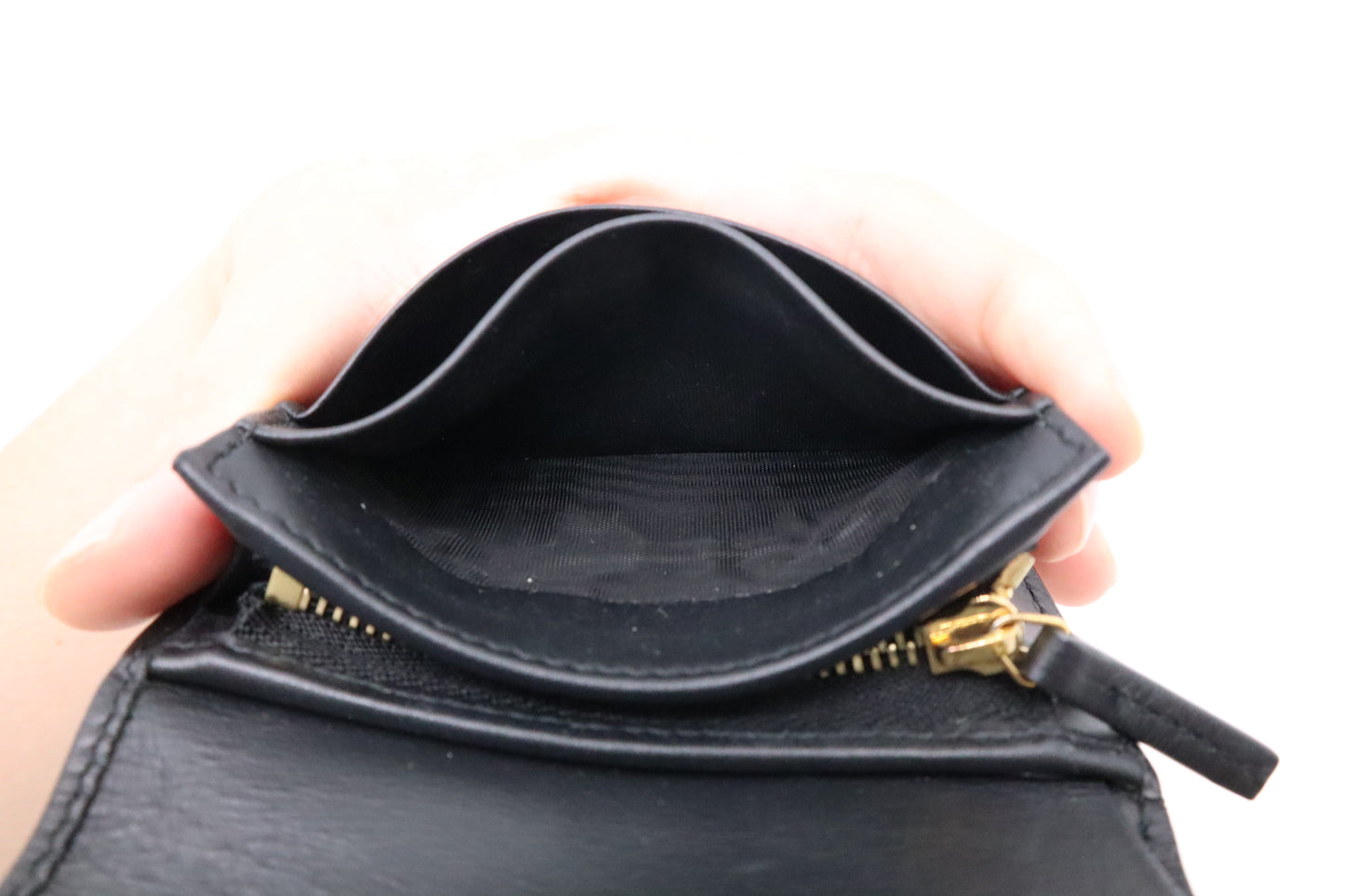 Gucci Bee Compact Wallet in GG Bee Canvas