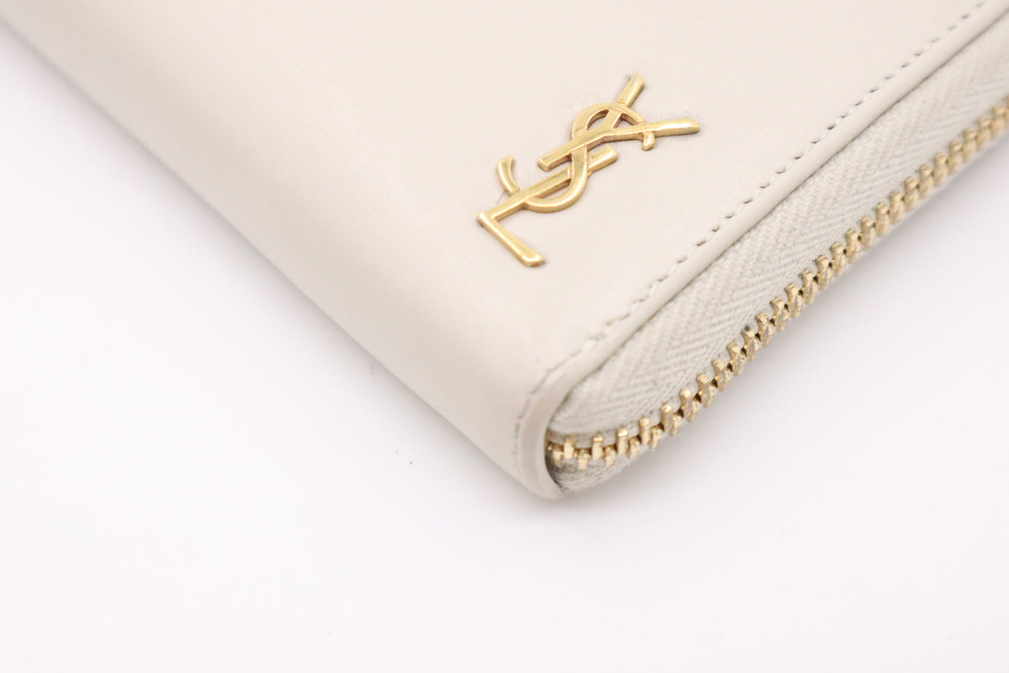 YSL Saint Laurent Long Zippy in Cream Leather