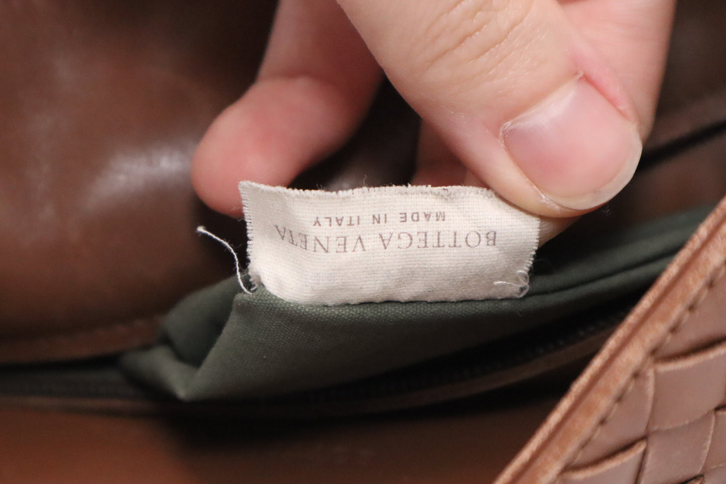 Bottega Veneta Crossbody in Light Brown Intrecciato Leather