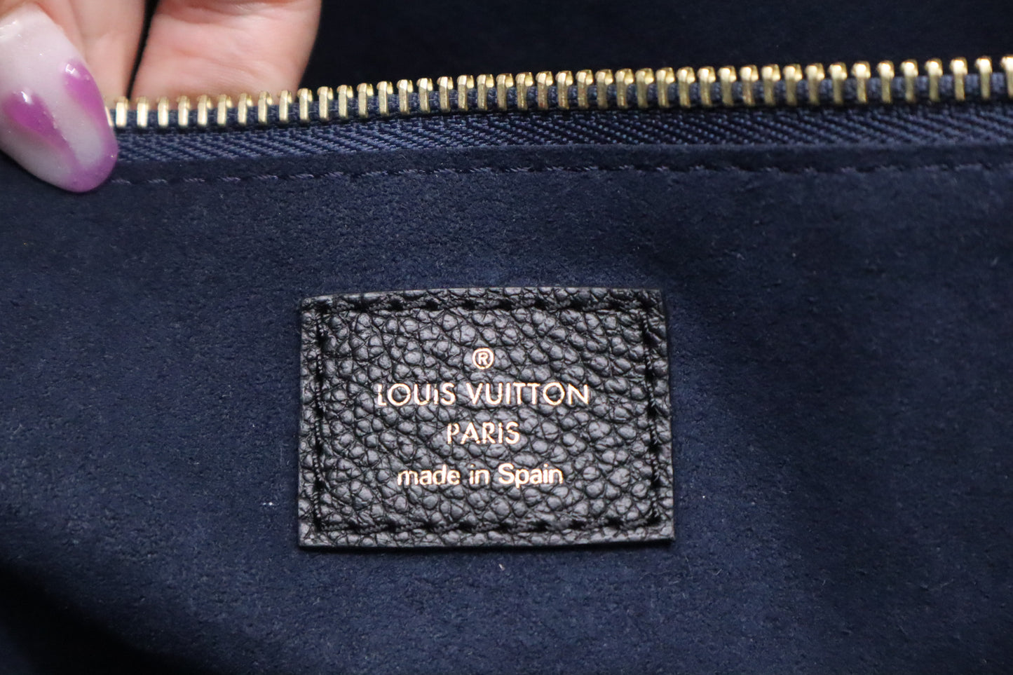 Louis Vuitton Neverfull MM in Black Empreinte Leather