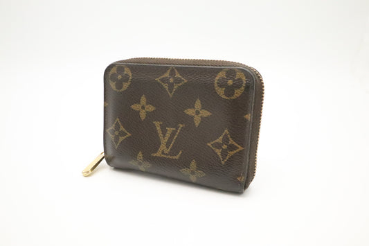 Louis Vuitton Compact Zippy in Monogram Canvas
