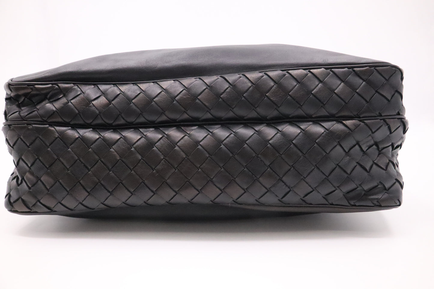 Bottega Veneta Pouch in Black Leather