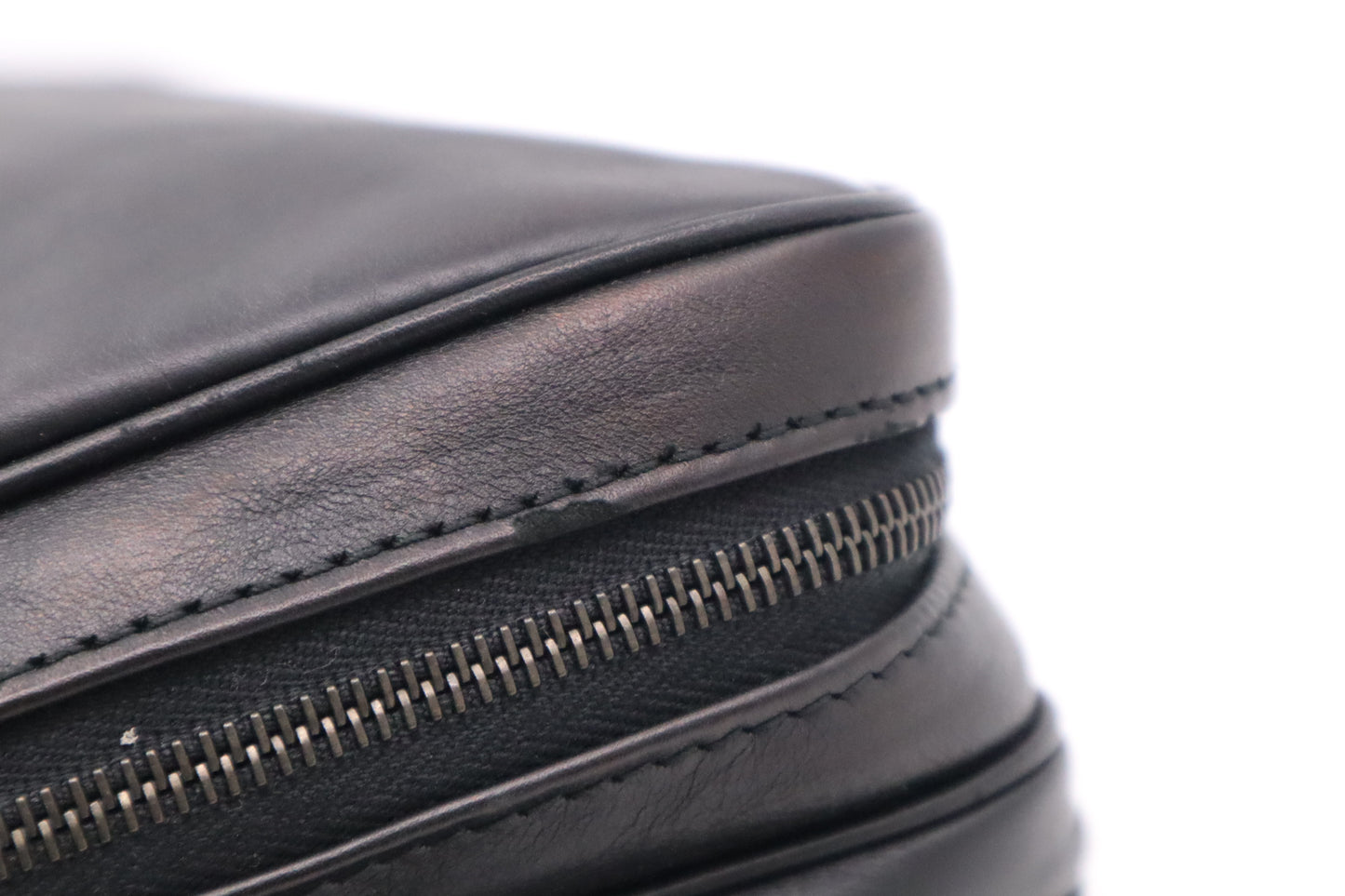 Bottega Veneta Pouch in Black Leather