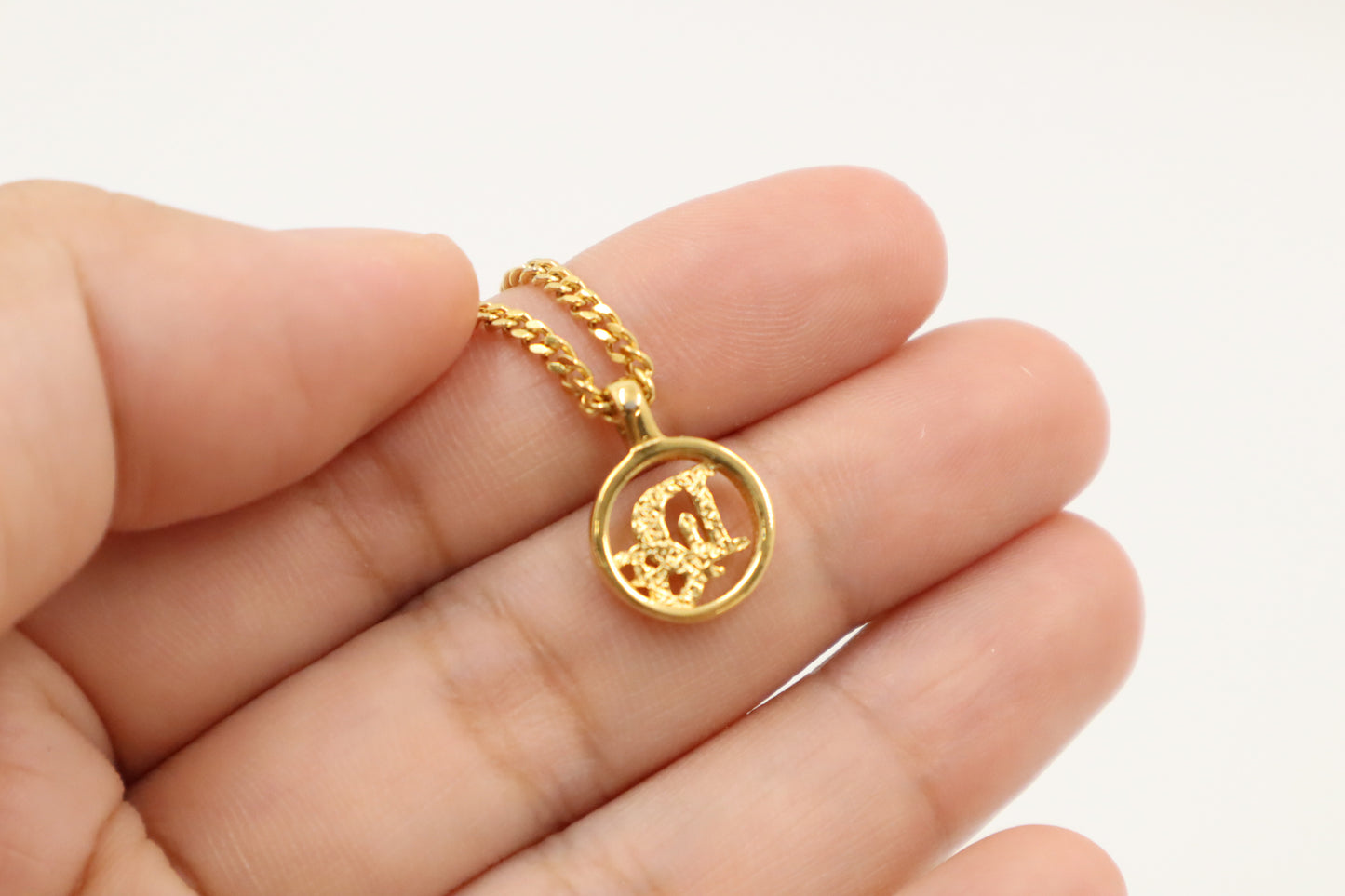 Dior Round Necklace