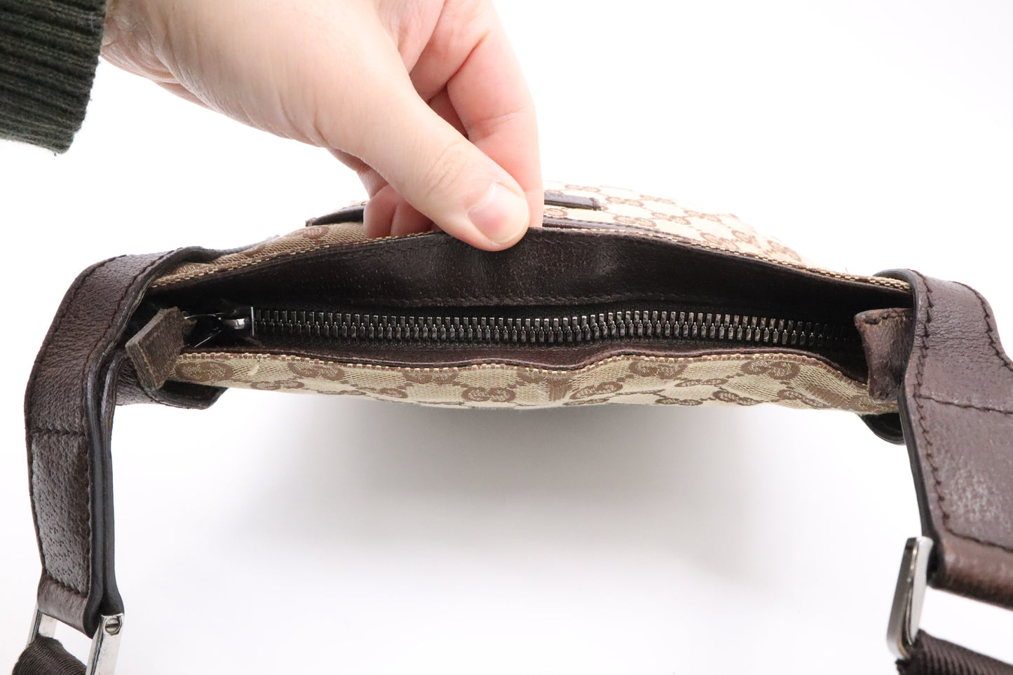 Gucci Crossbody in Brown GG Canvas