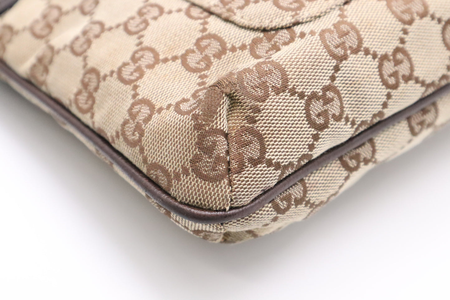 Gucci Crossbody in Brown GG Canvas