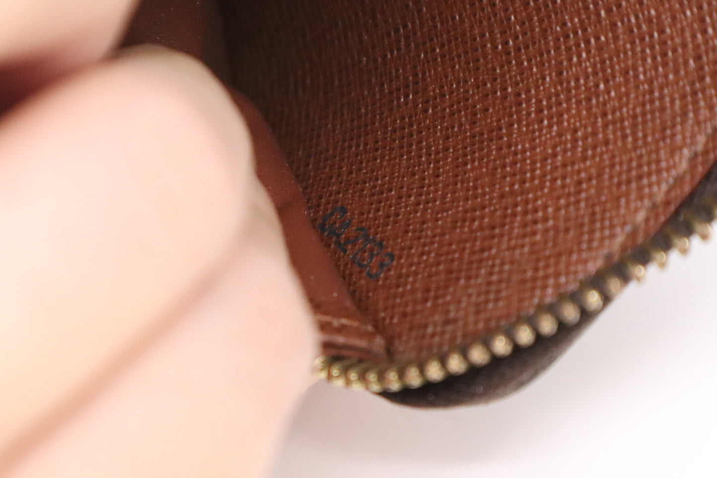 Louis Vuitton Zippy Wallet in Monogram Canvas