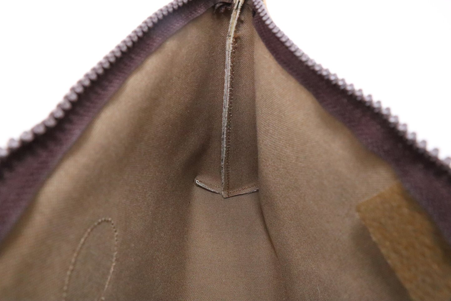 Gucci Plus Pouch in GG Canvas