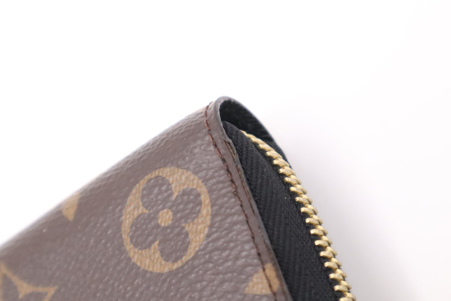 Louis Vuitton Zippy Shades Wallet in Monogram Canvas