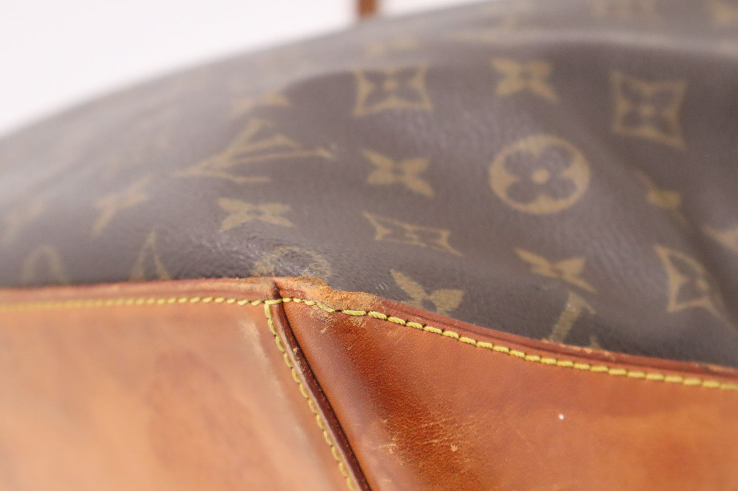 Louis Vuitton Cabas Mezzo in Monogram Canvas