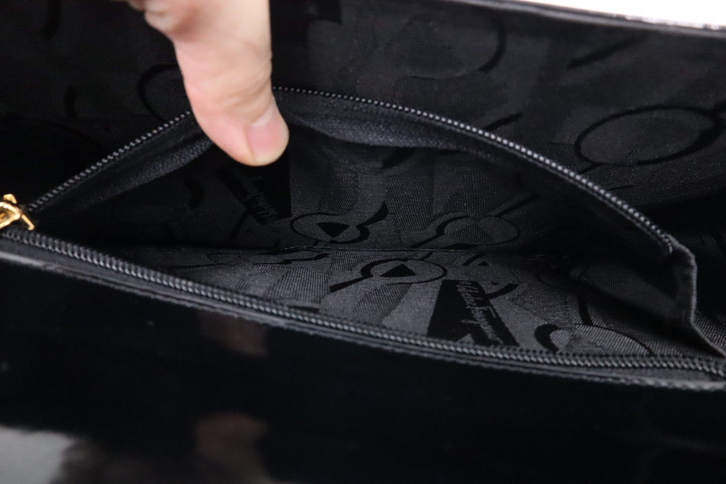 Ferragamo Handbag in Black Patent Leather
