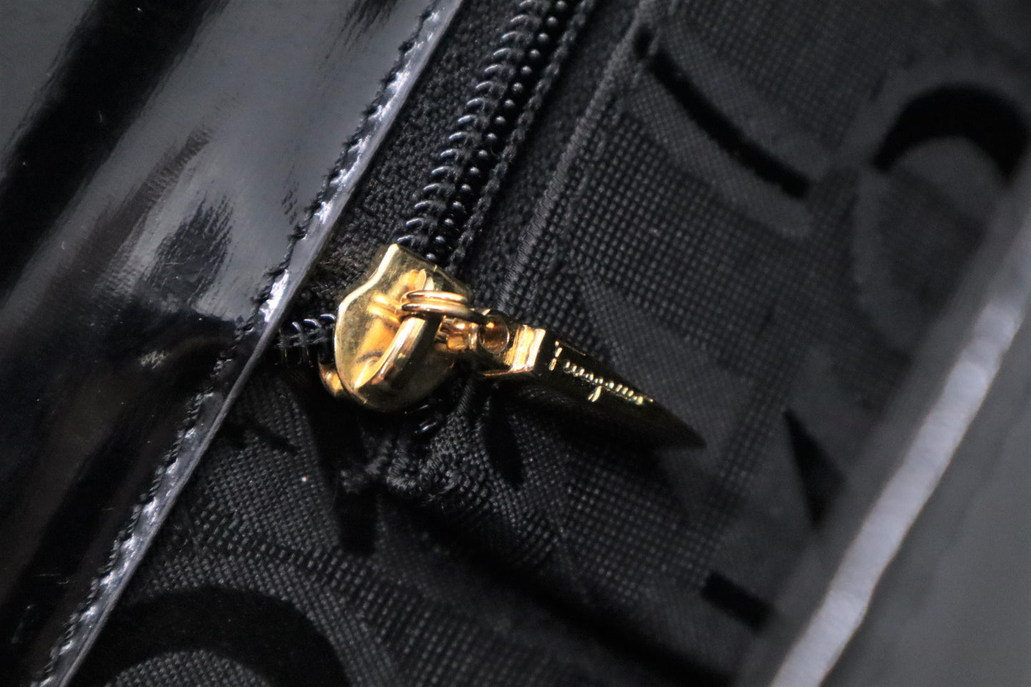 Ferragamo Handbag in Black Patent Leather