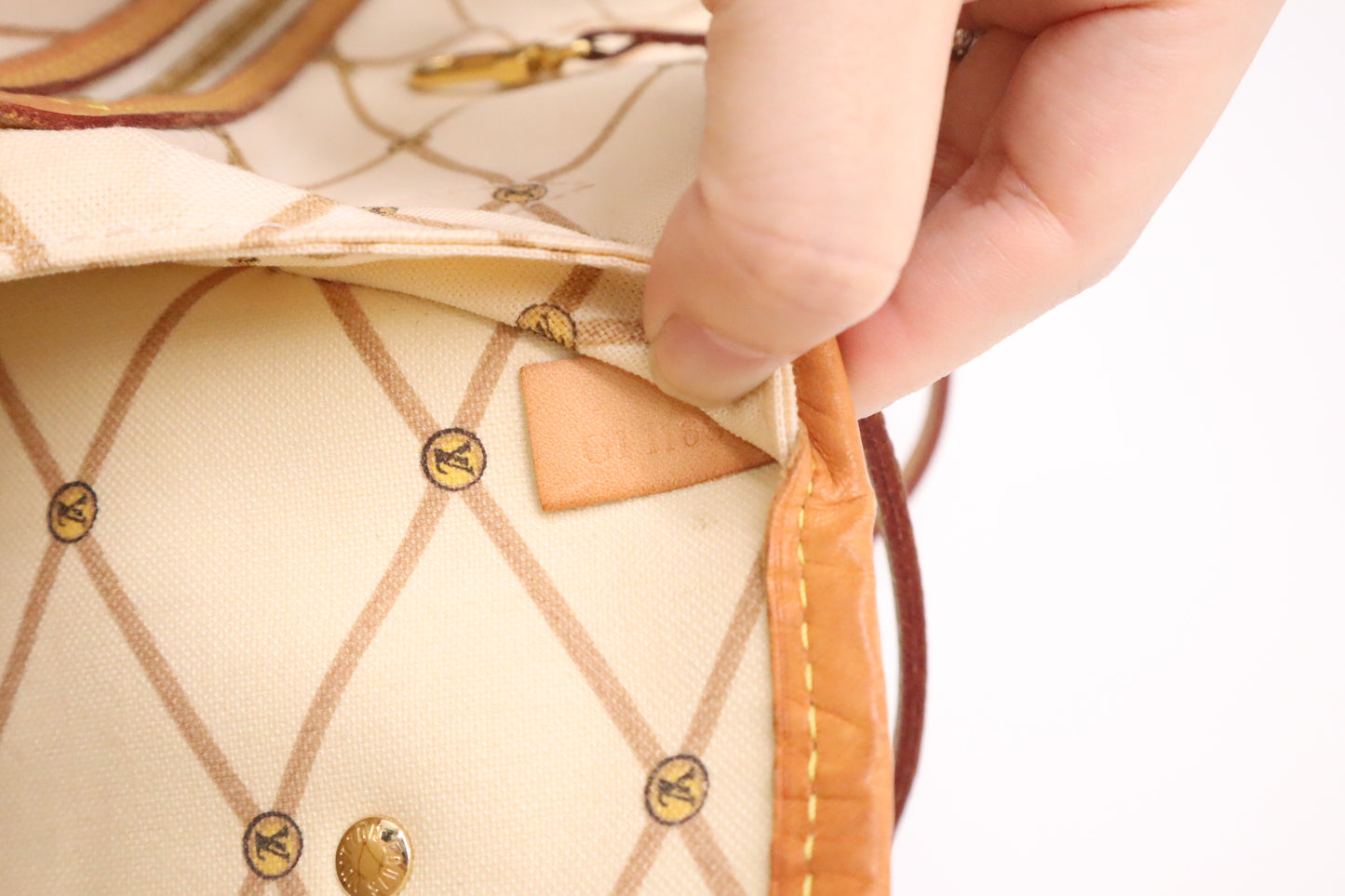 Louis Vuitton Neverfull MM in Summer Trunk Monogram Canvas
