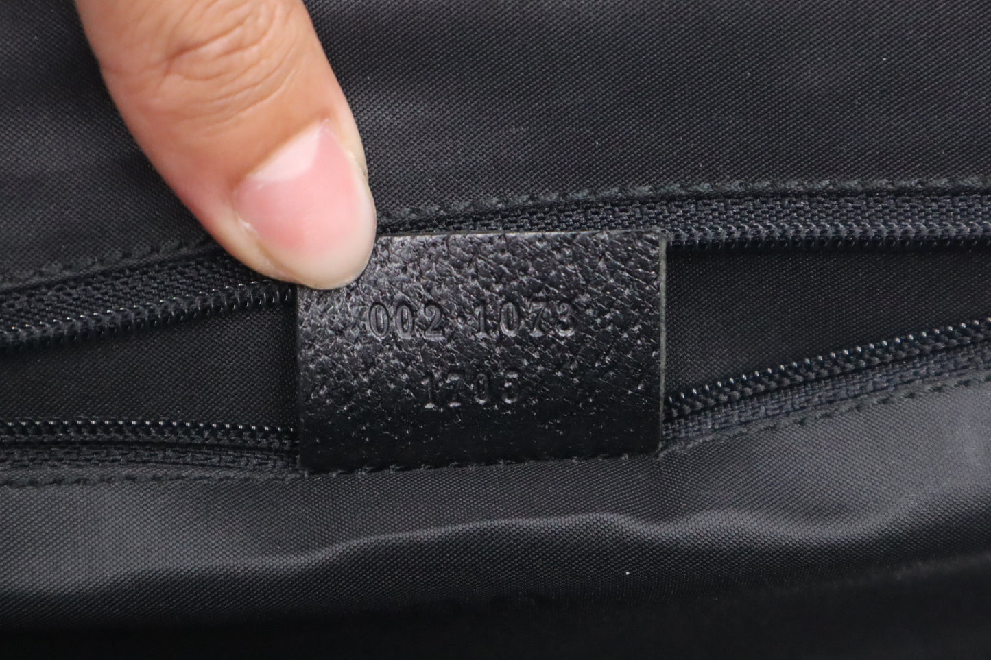 Gucci Jackie Shoulder Bag in Black Leather