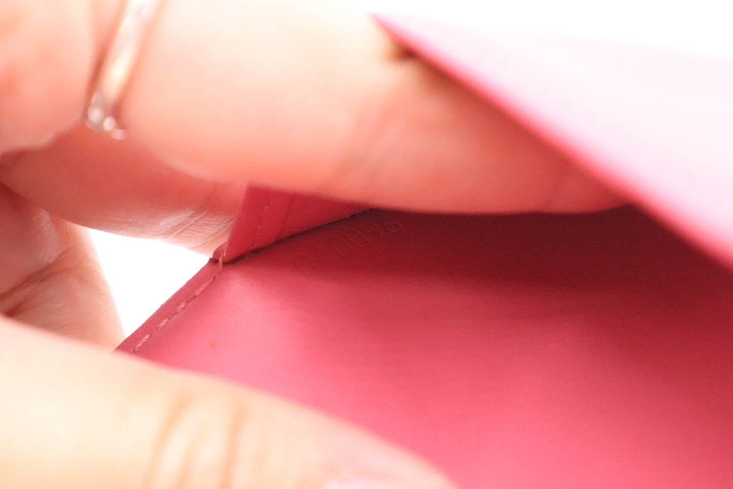 Louis Vuitton Agenda PM in Pink Vernis Leather