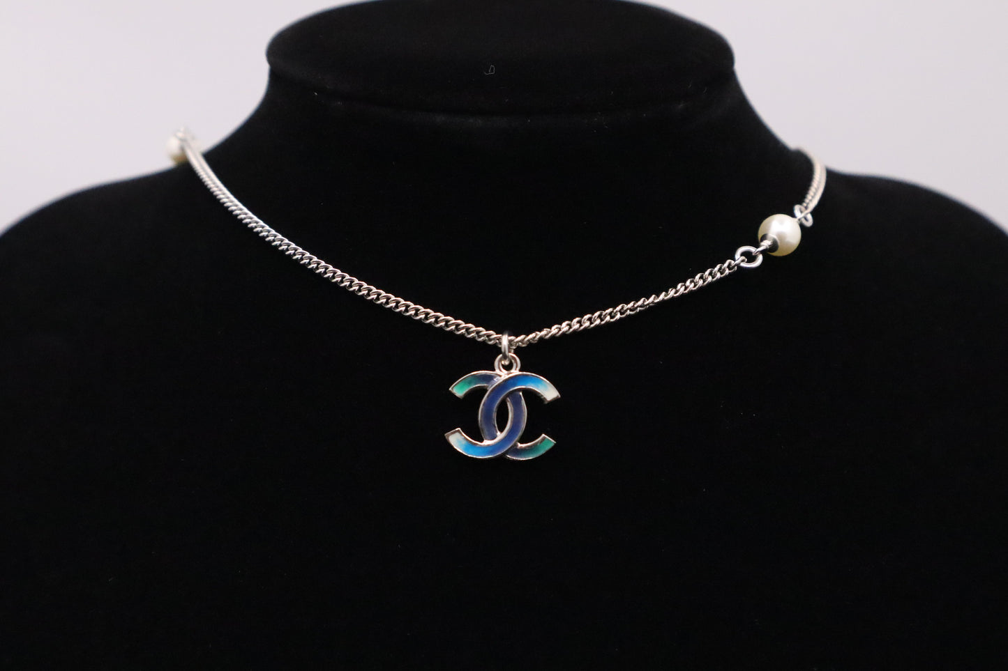Chanel Necklace in Silver and Blue