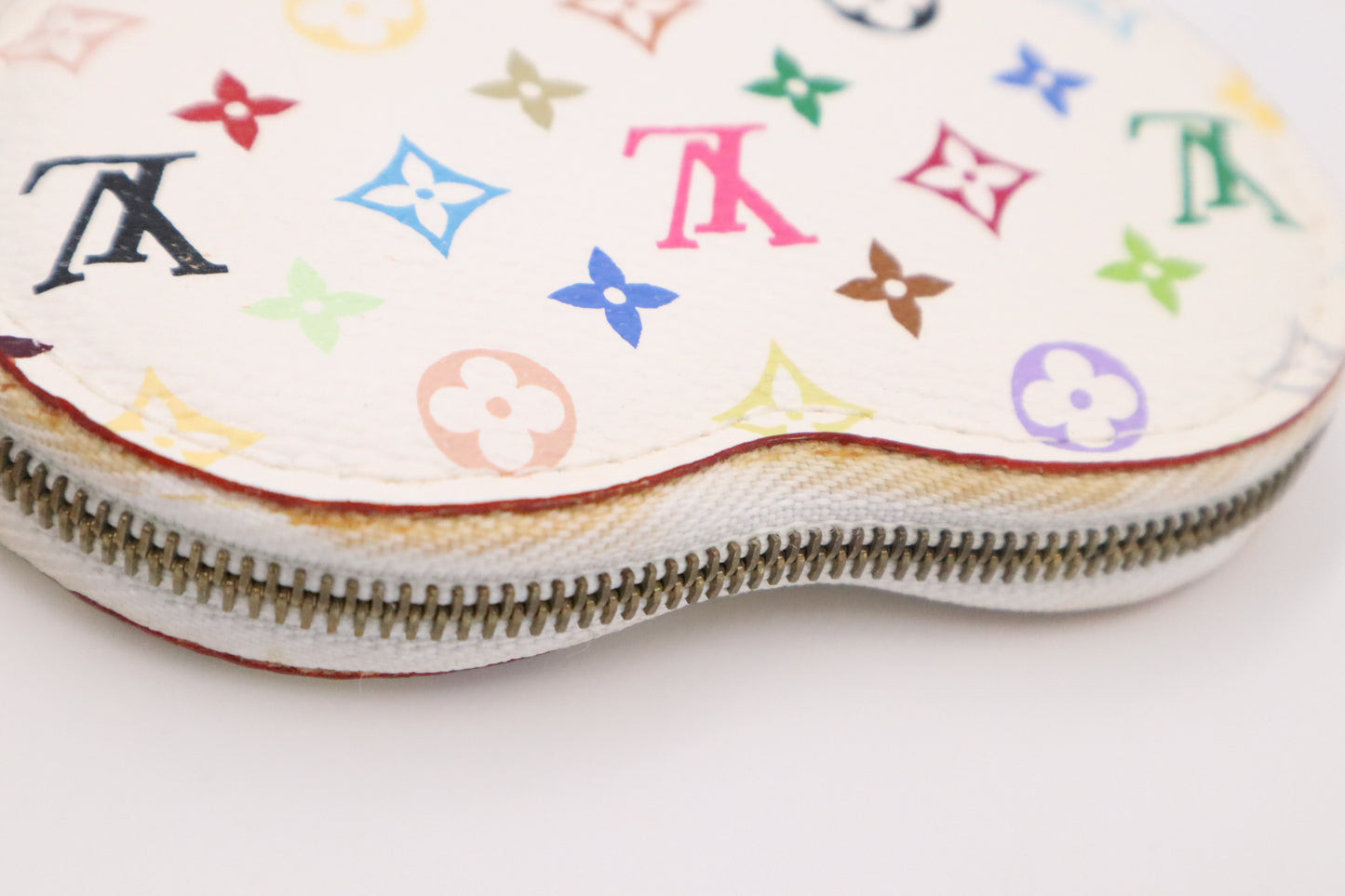 Louis Vuitton Heart Zippy in White Multicolor Monogram Canvas