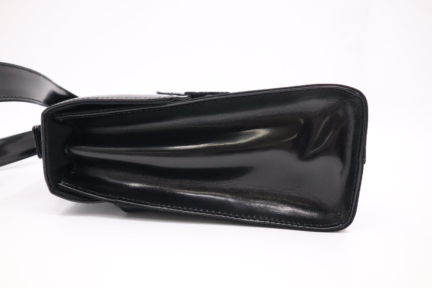 Prada Shoulder Bag in Black Patent Leather and Nylon