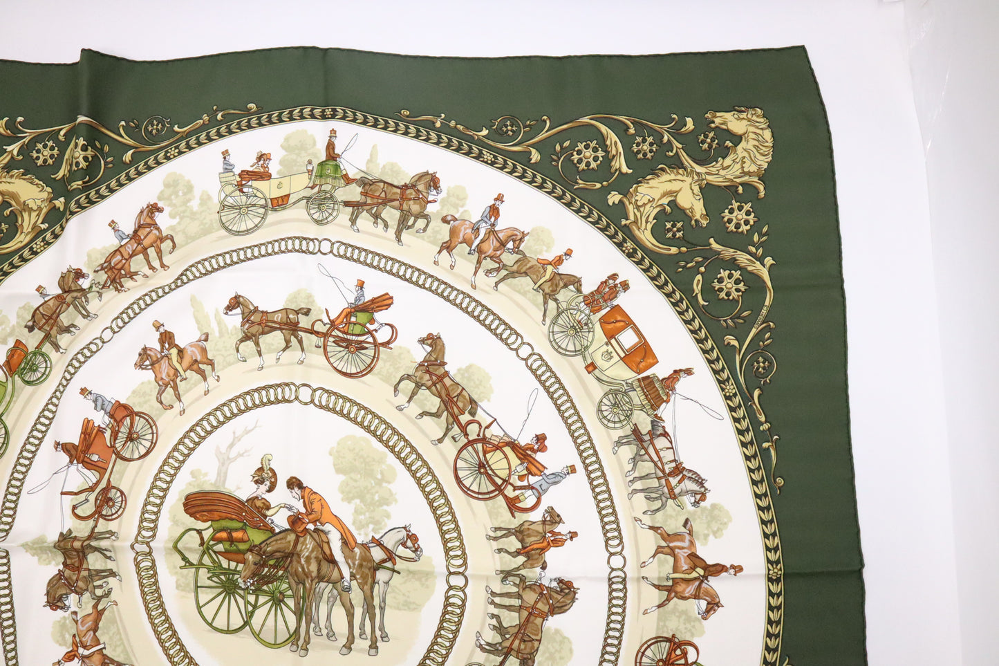 Hermes Paris La Promenade De Longchamps Carre 90 in Green Silk