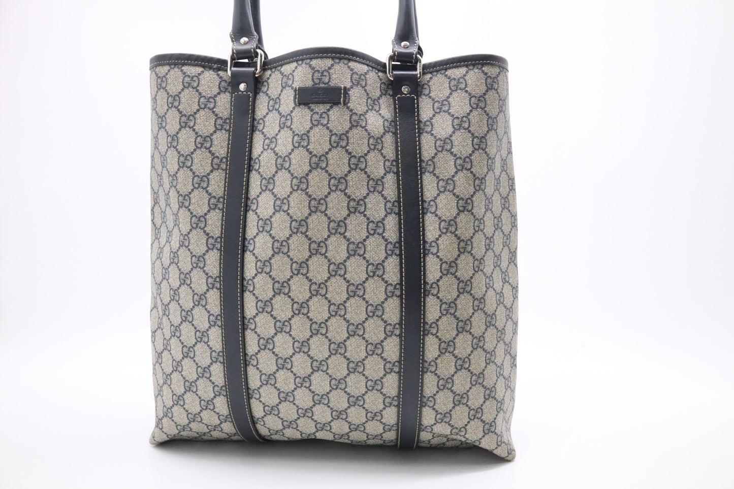 Gucci Tote in Navy GG Supreme Canvas