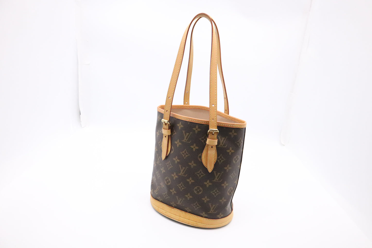 Louis Vuitton Bucket PM in Monogram Canvas