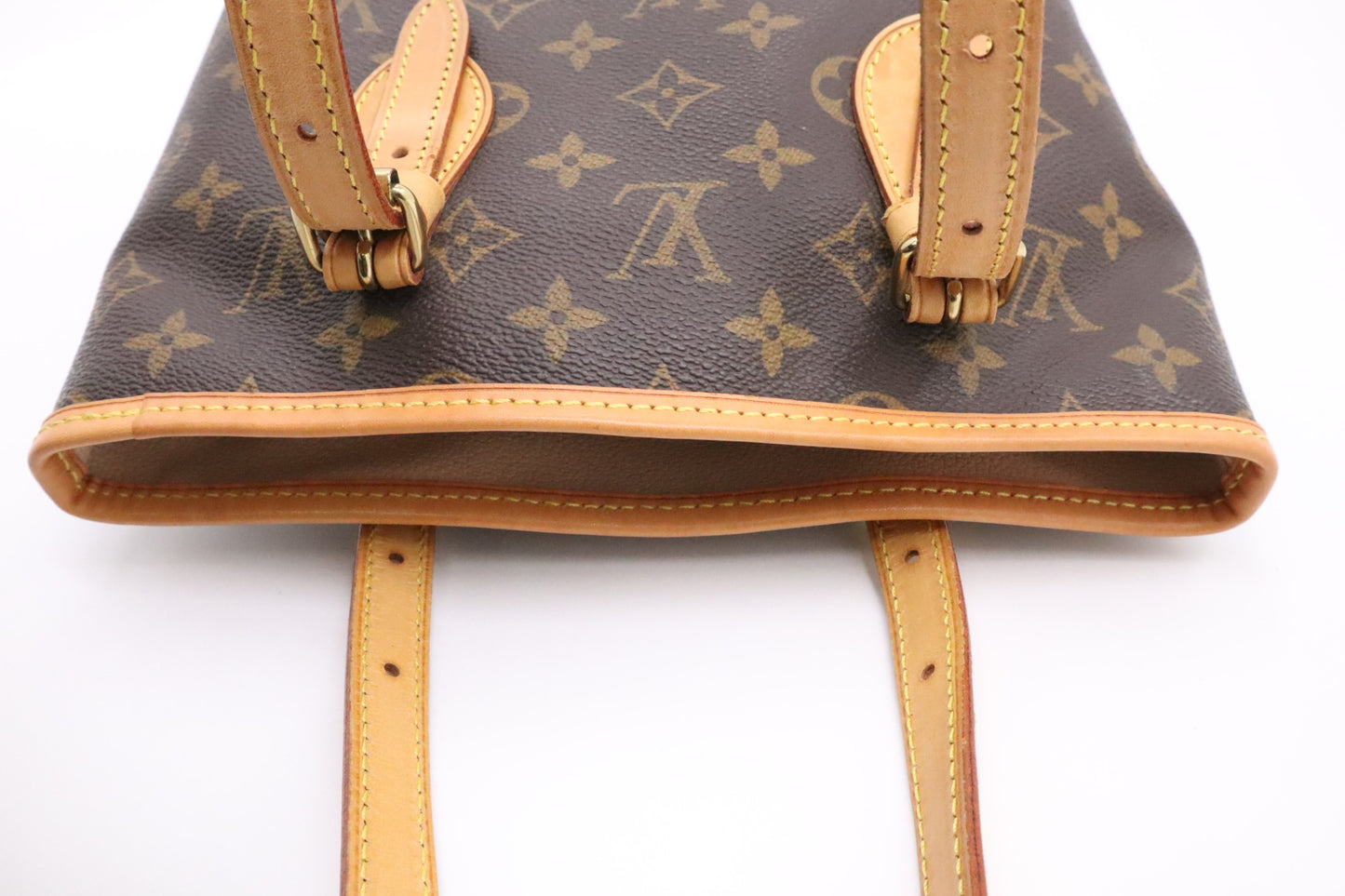 Louis Vuitton Bucket PM in Monogram Canvas