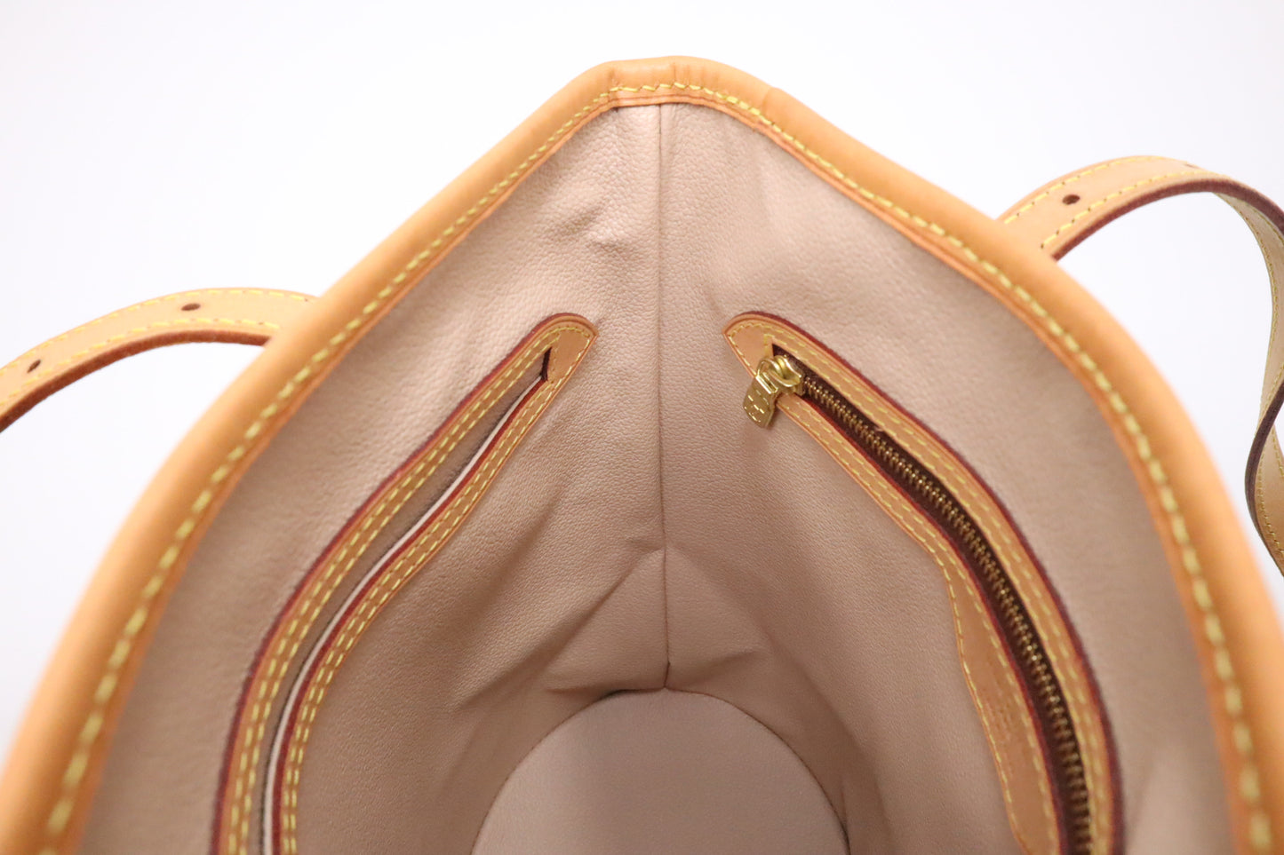 Louis Vuitton Bucket PM in Monogram Canvas