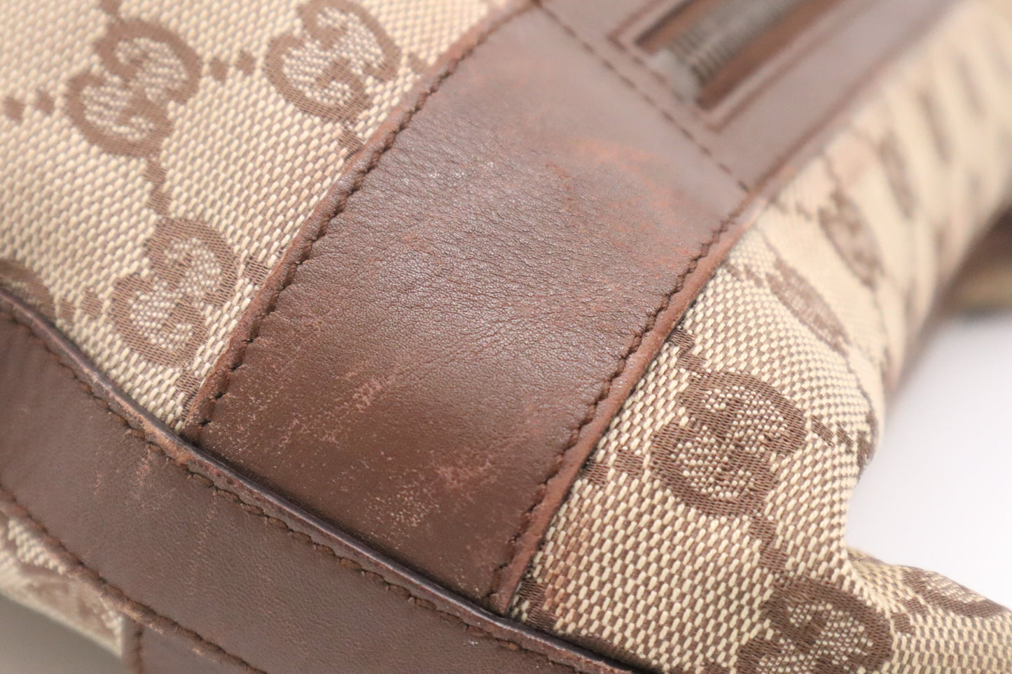 Gucci Shoulder Bag in GG Canvas and Brown Leather