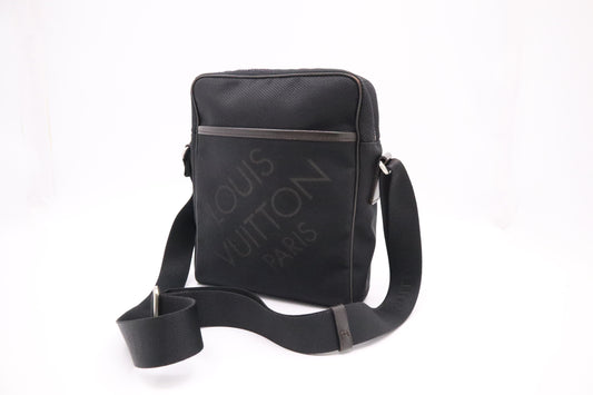Louis Vuitton Citadin Shoulder Bag / Crossbody NM in Black Damier Geant Canvas
