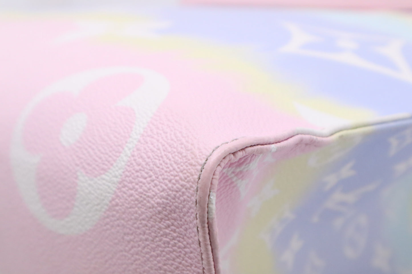 Louis Vuitton OnTheGo GM in Pastel Escale Canvas