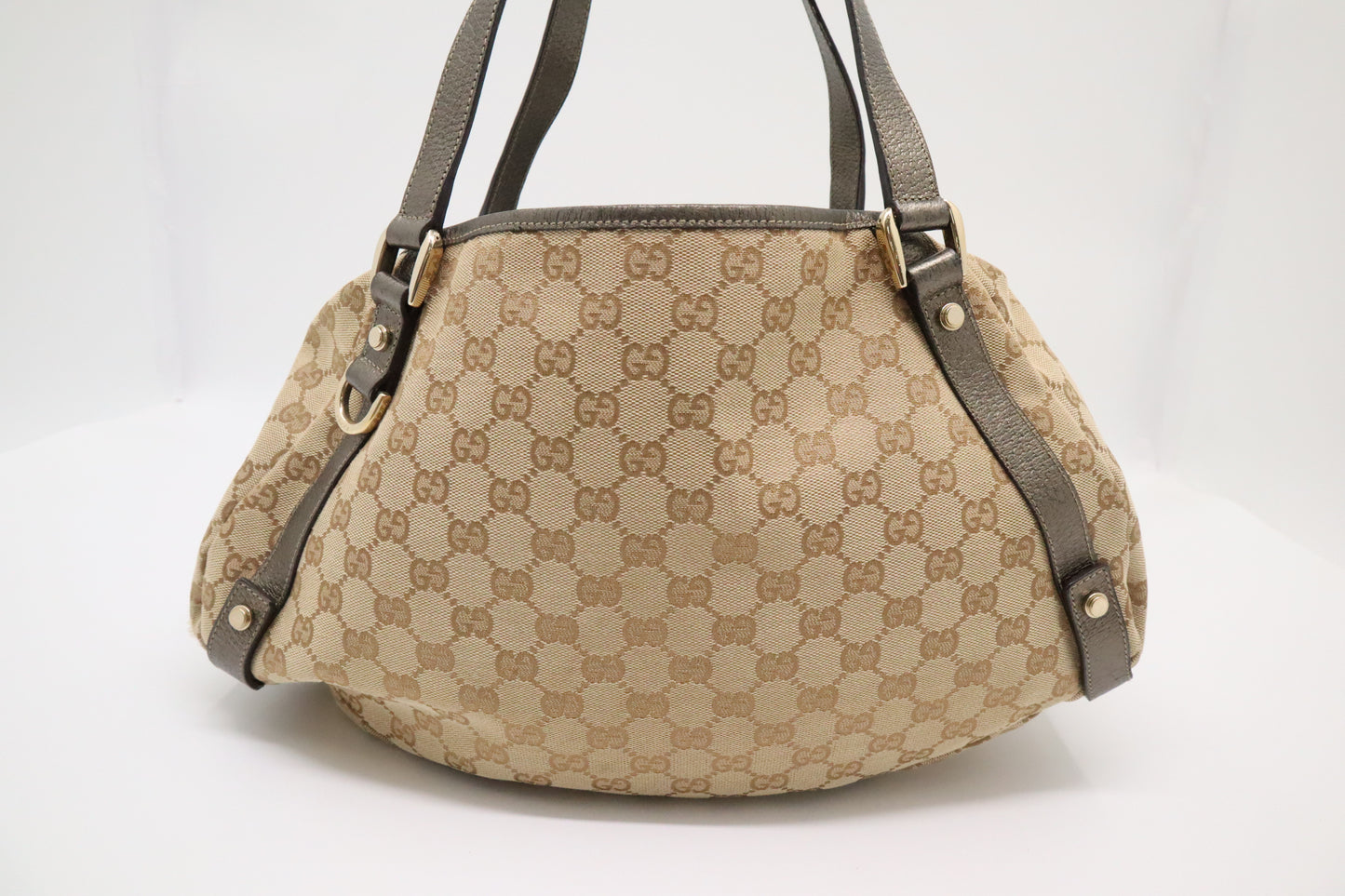 Gucci Abbey Shoulder Tote Bag in Beige GG Canvas